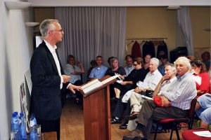 Reinier Munk leidt Menachem Lorberbaum in